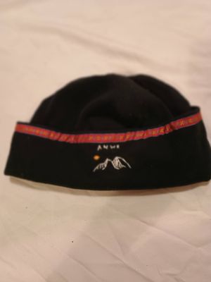 Hat 10, an unidentified hat