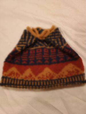 Hat 19, an unidentified hat