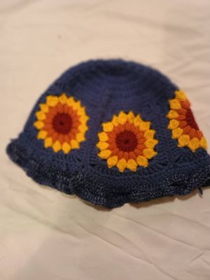Hat 4, an unidentified hat