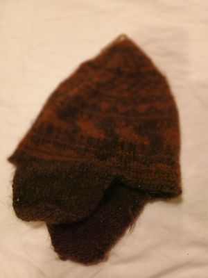 Hat 34, an unidentified hat