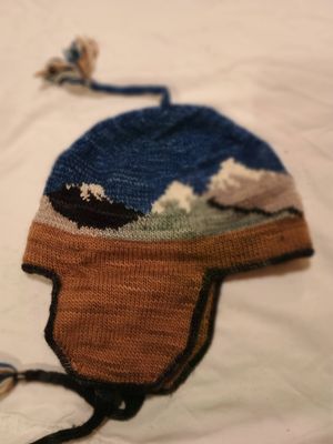 Hat 37, an unidentified hat